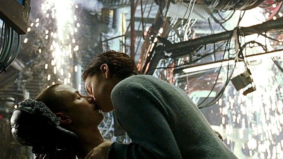 Trinity kisses Neo in the Matrix
